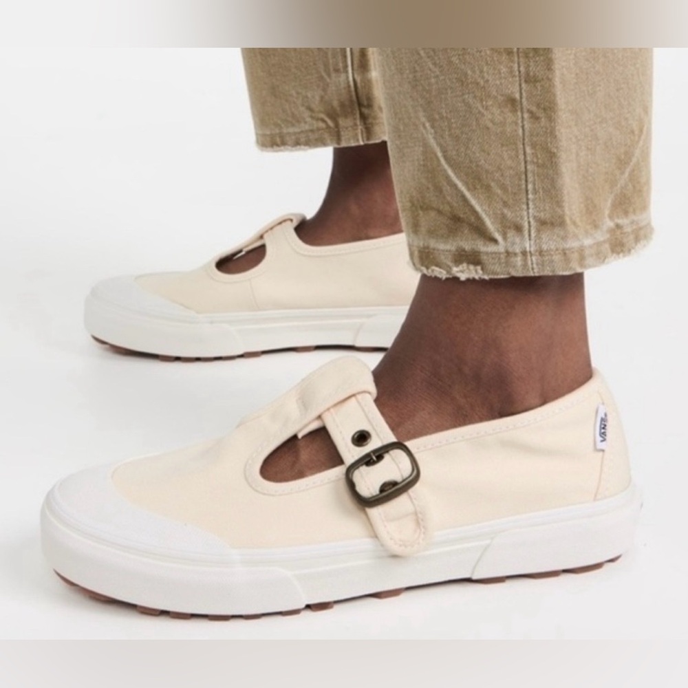 Vans Women's Cream Canvas Maryjane Sneakers Size 7